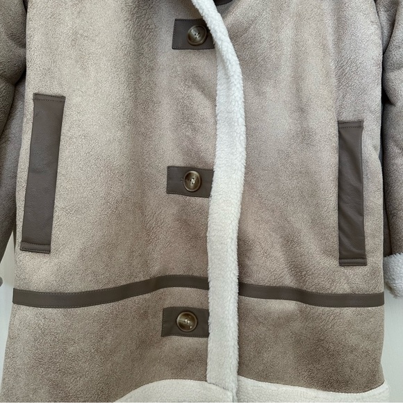 NWT Kinsley Faux Shearling Coat - Picture 9 of 10